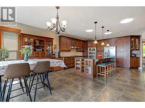 6127 Seymoure Lane, Peachland, BC - Indoor Photo Showing Dining Room