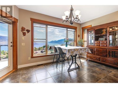 6127 Seymoure Lane, Peachland, BC - Indoor Photo Showing Dining Room