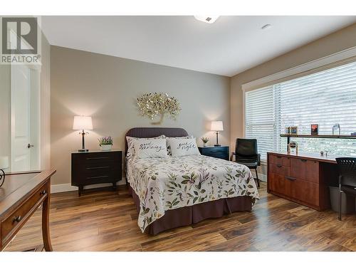 6127 Seymoure Lane, Peachland, BC - Indoor Photo Showing Bedroom