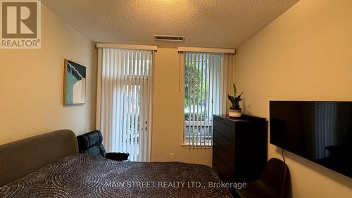 101 - 95 North Park Road, Vaughan, ON - Indoor Photo Showing Bedroom