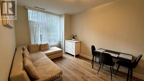 101 - 95 North Park Road, Vaughan, ON - Indoor