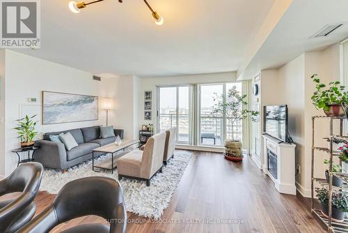 1209 - 100 Western Battery Road, Toronto, ON - Indoor Photo Showing Living Room