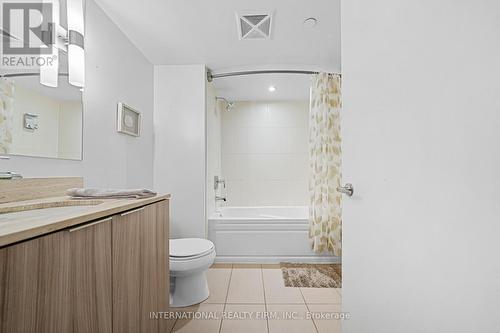 617 - 955 Bay Street, Toronto (Bay Street Corridor), ON - Indoor Photo Showing Bathroom