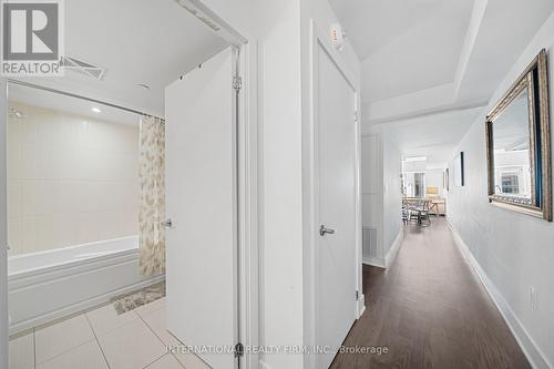 617 - 955 Bay Street, Toronto (Bay Street Corridor), ON - Indoor Photo Showing Other Room