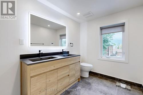 260 Dewhurst Boulevard N, Toronto (Danforth Village-East York), ON - Indoor Photo Showing Bathroom