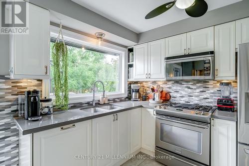 409 Scarsdale Crescent, Oakville (Bronte West), ON - Indoor Photo Showing Kitchen With Double Sink