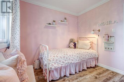 409 Scarsdale Crescent, Oakville, ON - Indoor Photo Showing Bedroom