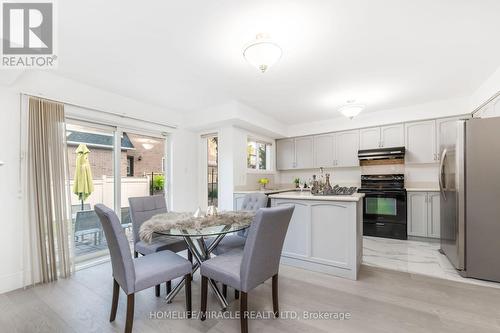 1030 Old Oak Drive, Oakville (West Oak Trails), ON - Indoor Photo Showing Dining Room