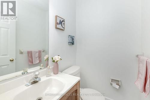 1030 Old Oak Drive, Oakville, ON - Indoor Photo Showing Bathroom