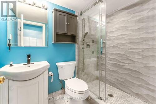 1030 Old Oak Drive, Oakville, ON - Indoor Photo Showing Bathroom