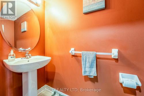 41 Padbury Trail, Brampton (Northwest Brampton), ON - Indoor Photo Showing Bathroom