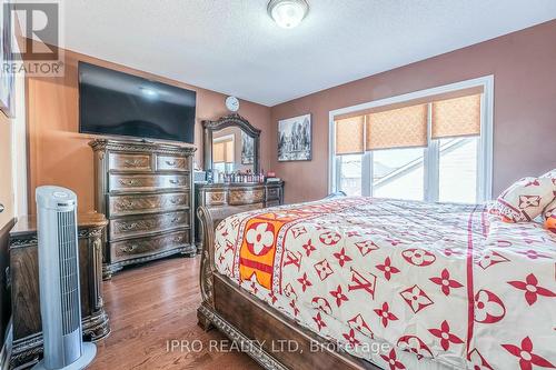 41 Padbury Trail, Brampton (Northwest Brampton), ON - Indoor Photo Showing Bedroom