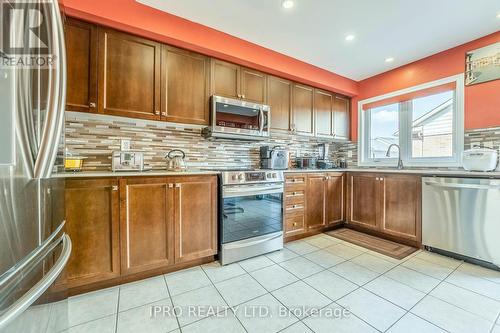 41 Padbury Trail, Brampton (Northwest Brampton), ON - Indoor Photo Showing Kitchen With Stainless Steel Kitchen