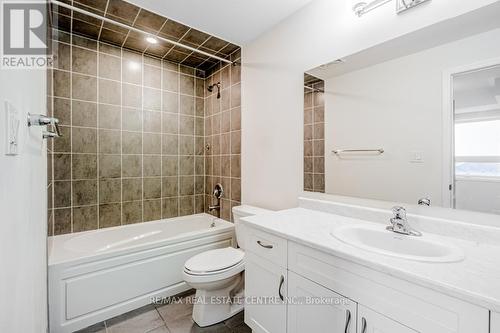 421 - 200 Lagerfeld Drive, Brampton (Northwest Brampton), ON - Indoor Photo Showing Bathroom