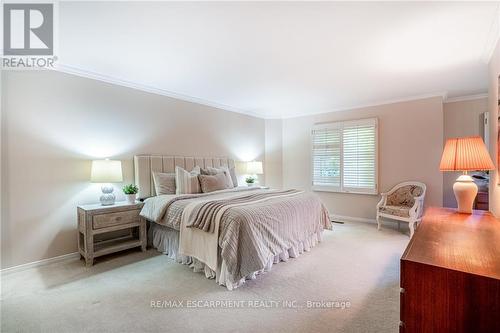 6 Wade Road, Hamilton (Ancaster), ON - Indoor Photo Showing Bedroom