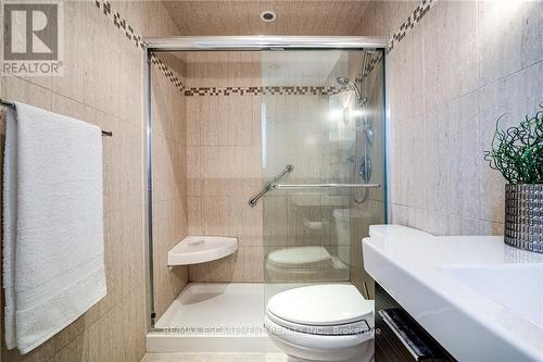 6 Wade Road, Hamilton (Ancaster), ON - Indoor Photo Showing Bathroom