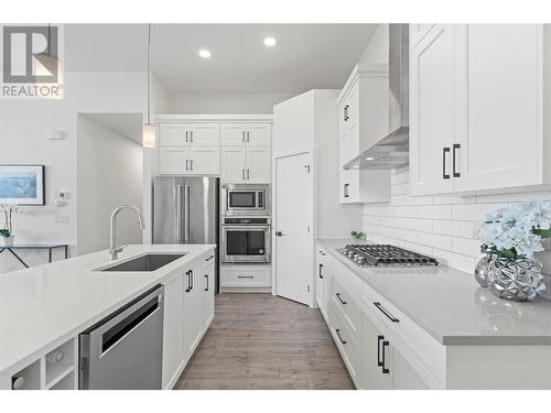 1000 Mt Robson Place Unit# 9 Lot# 15, Vernon, BC - Indoor Photo Showing Kitchen With Stainless Steel Kitchen With Upgraded Kitchen