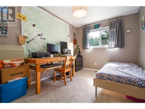 1505 Mckinnon Road, Revelstoke, BC - Indoor Photo Showing Bedroom