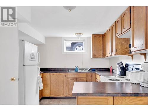 5028 Elliot Avenue Lot# 5, Peachland, BC - Indoor Photo Showing Kitchen