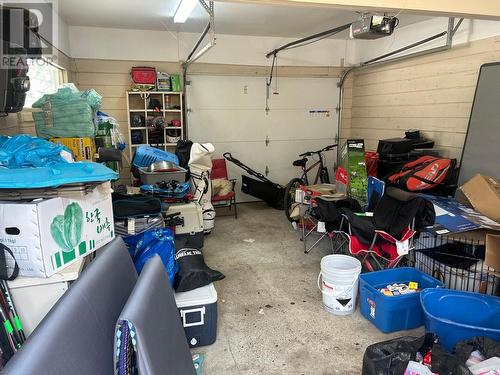 619 11Th Avenue, Castlegar, BC - Indoor Photo Showing Garage