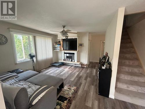 619 11Th Avenue, Castlegar, BC - Indoor Photo Showing Living Room With Fireplace