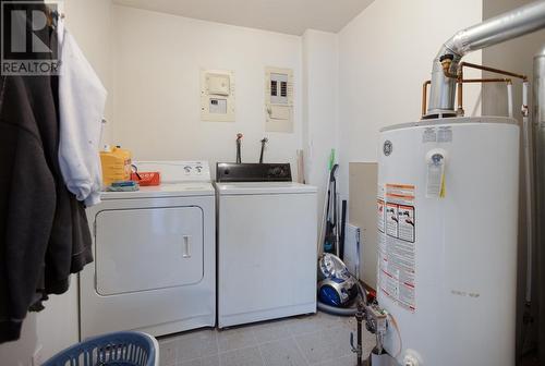 6862 Eugene Road, Prince George, BC - Indoor Photo Showing Laundry Room