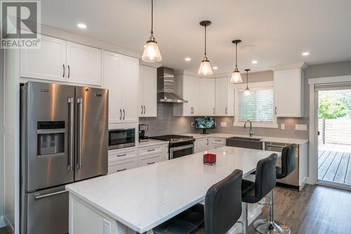 569 Alward Street, Prince George, BC - Indoor Photo Showing Kitchen With Upgraded Kitchen