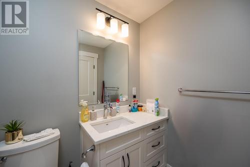 569 Alward Street, Prince George, BC - Indoor Photo Showing Bathroom