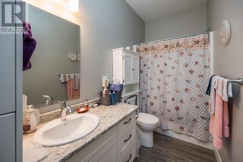 569 Alward Street, Prince George, BC - Indoor Photo Showing Bathroom