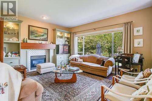 2096 Rosefield Drive, West Kelowna, BC - Indoor Photo Showing Living Room With Fireplace