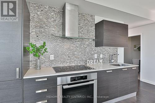 2803 - 11 Bogert Avenue, Toronto (Lansing-Westgate), ON - Indoor Photo Showing Kitchen With Upgraded Kitchen