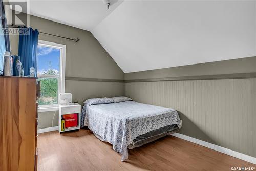 111 I Avenue S, Saskatoon, SK - Indoor Photo Showing Bedroom