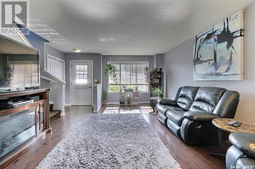 46 4101 Preston Crescent, Regina, SK - Indoor Photo Showing Living Room