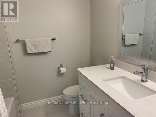 23 - 2 Bernick Drive, Barrie, ON - Indoor Photo Showing Bathroom