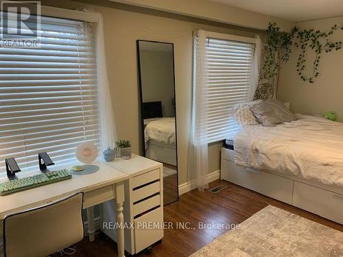 23 - 2 Bernick Drive, Barrie (Grove East), ON - Indoor Photo Showing Bedroom