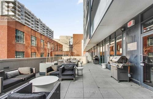 409 - 105 George Street, Toronto (Moss Park), ON - Outdoor