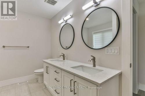 51 Elliott Street, Strathroy-Caradoc (Se), ON - Indoor Photo Showing Bathroom