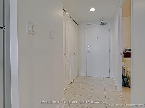 710-1 Rean Dr, Toronto, ON -  Photo Showing Other Room