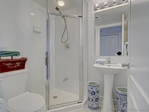 710-1 Rean Dr, Toronto, ON - Indoor Photo Showing Bathroom