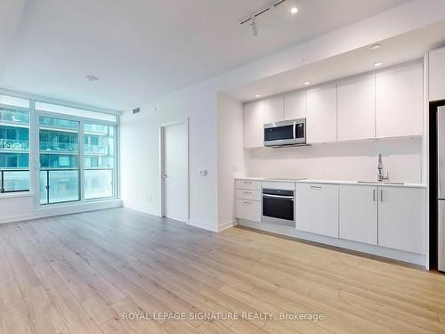 2903-1928 Lake Shore Blvd W, Toronto, ON - Indoor Photo Showing Kitchen