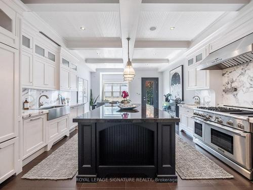 183 Bedford Park Ave, Toronto, ON - Indoor Photo Showing Kitchen With Upgraded Kitchen