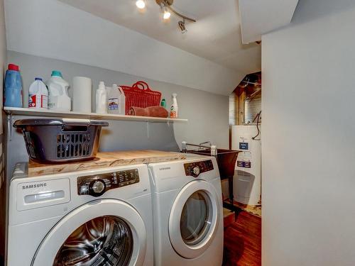 Laundry room - 144  - 146 Rue Mainville, Sainte-Thérèse, QC - Indoor Photo Showing Laundry Room