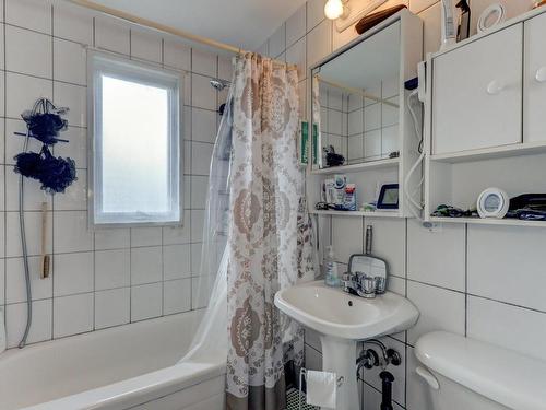 Bathroom - 144  - 146 Rue Mainville, Sainte-Thérèse, QC - Indoor Photo Showing Bathroom