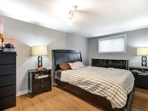 Chambre Ã Â coucher - 1002  - 1006 Av. Du Parc, Laval (Saint-Vincent-De-Paul), QC - Indoor Photo Showing Bedroom