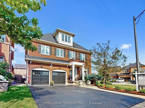 355 Giddings Cres, Milton, ON - Outdoor With Facade