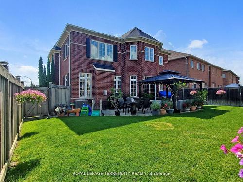 355 Giddings Cres, Milton, ON - Outdoor