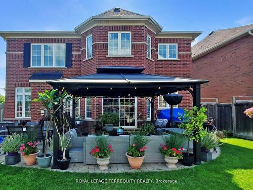 355 Giddings Cres, Milton, ON - Outdoor