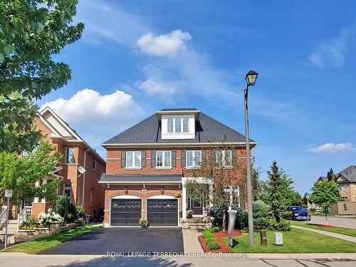 355 Giddings Cres, Milton, ON - Outdoor With Facade