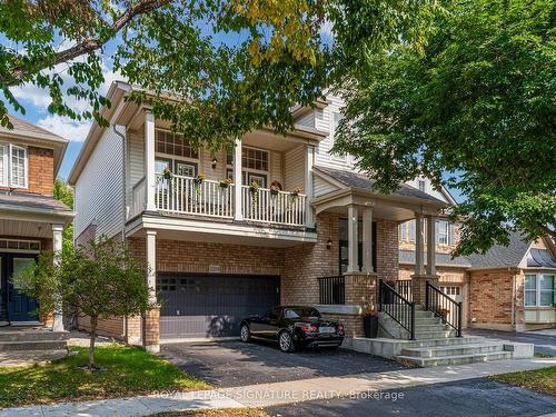 3258 Munson Cres, Burlington, ON - Outdoor With Facade