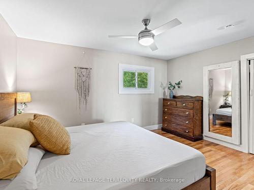 170 Sturgeon Glen Rd, Kawartha Lakes, ON - Indoor Photo Showing Bedroom